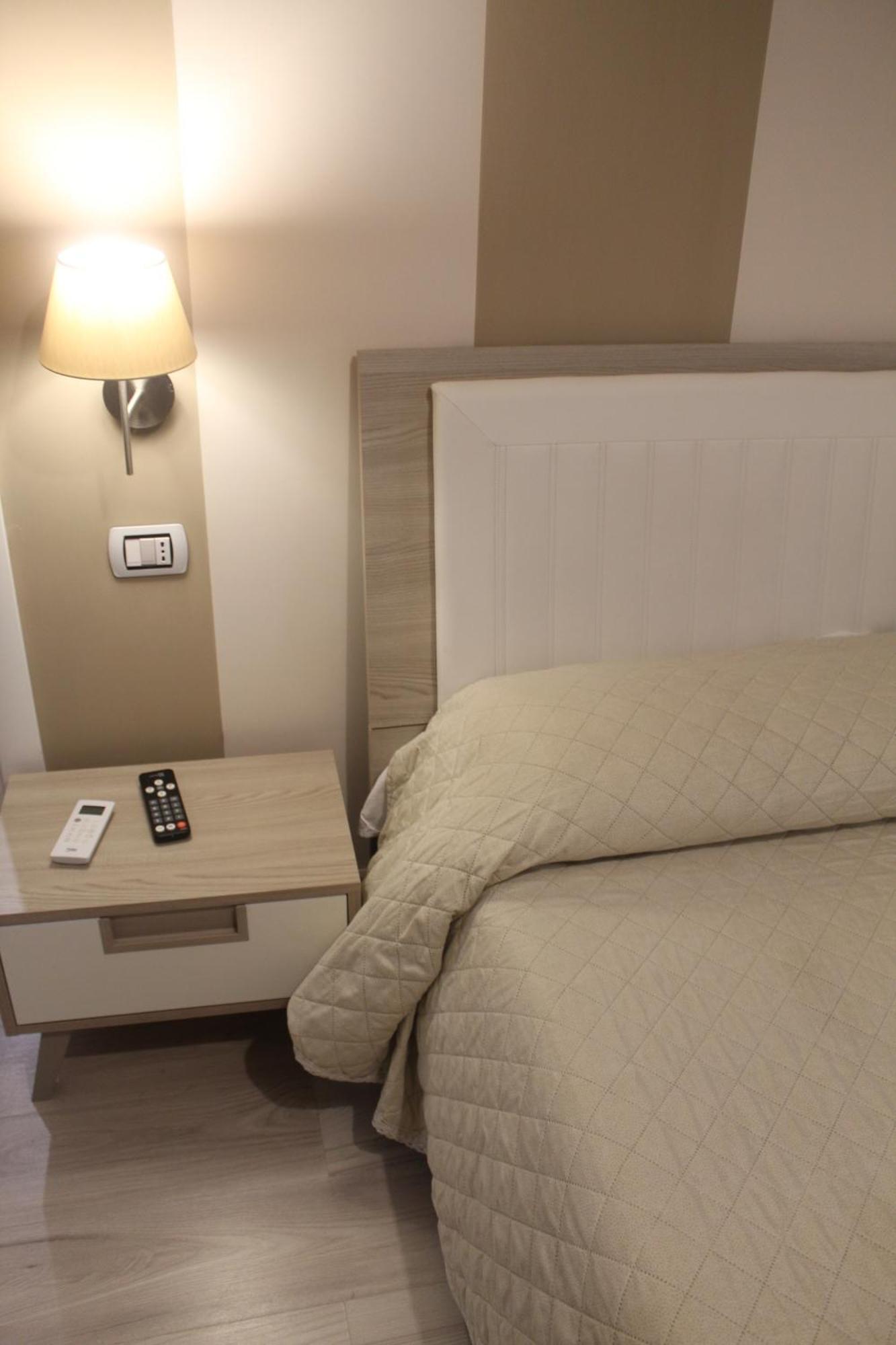 Bed and Breakfast Donna Melina Mileto Экстерьер фото